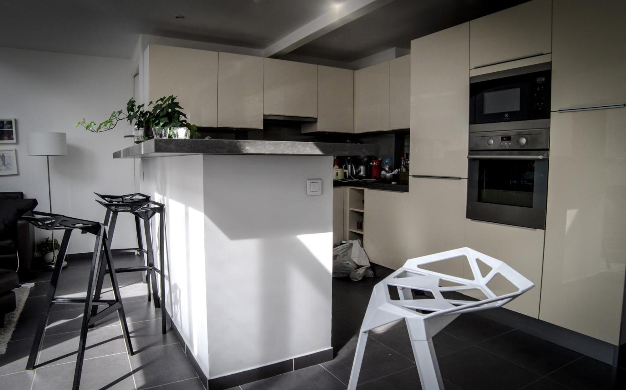 Apartment Beautiful Loft 130m2 Sun And Free Parking Ok 1m95 *