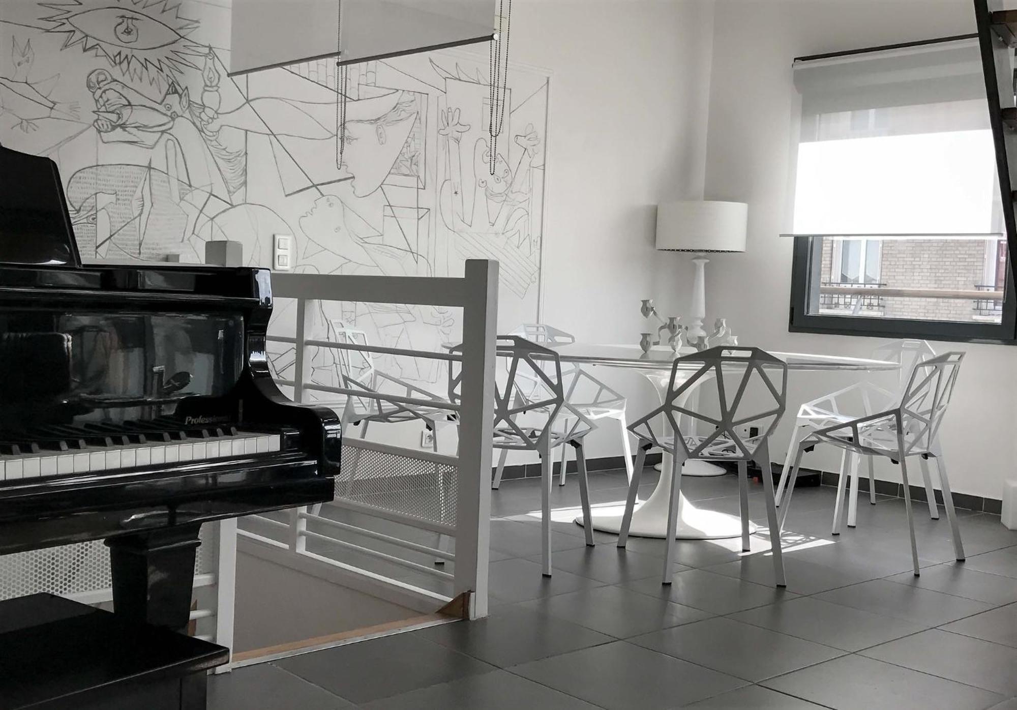 Beautiful Loft 130m2 Sun And Free Parking Ok 1m95 Apartment